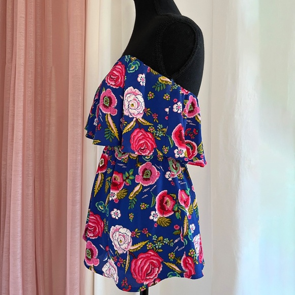 Off-Shoulder Floral Top - Picture 5 of 13